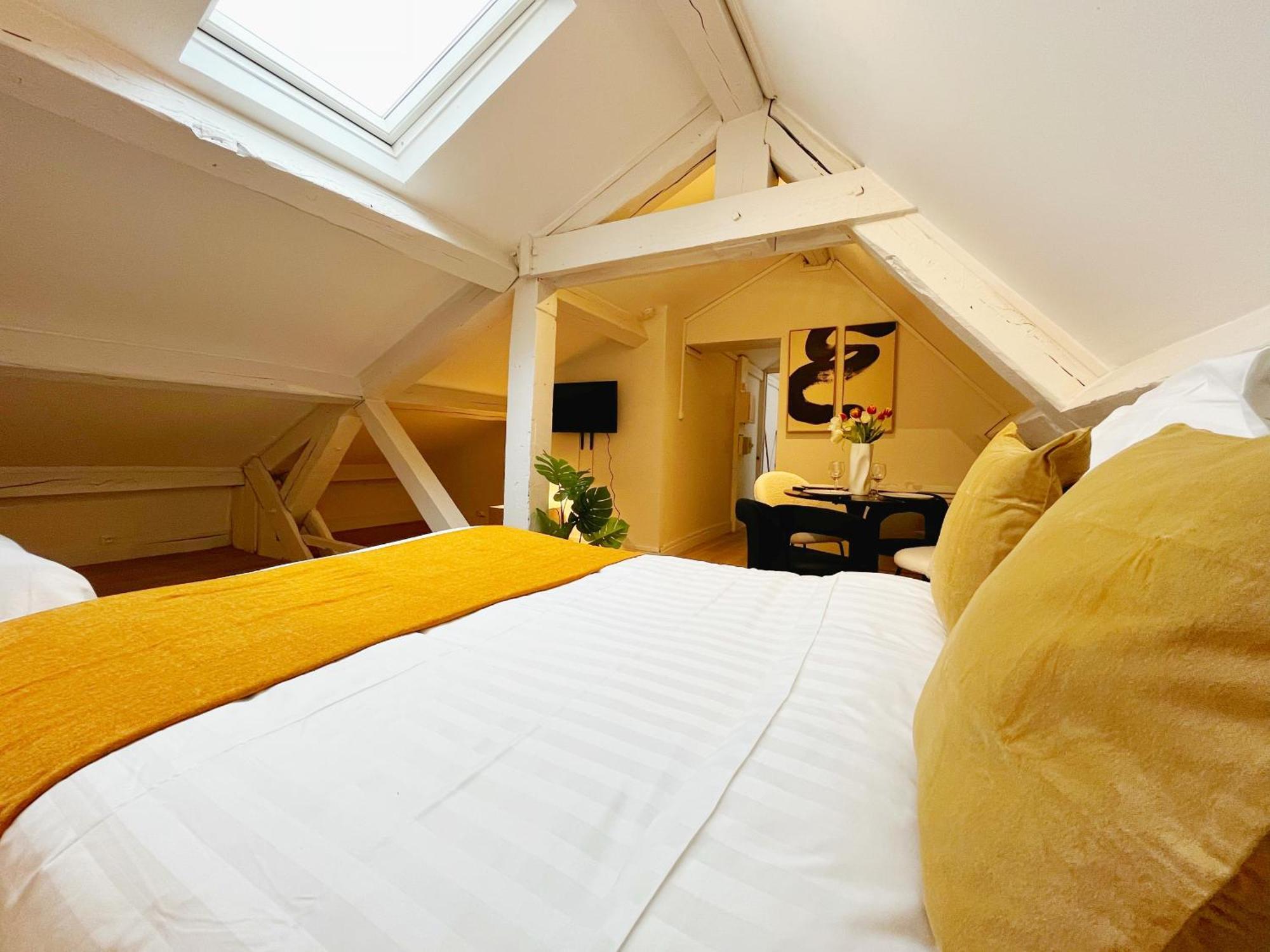 Bliss Apartment
